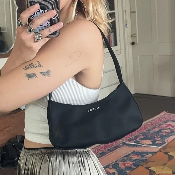 GUESS Black Nylon Y2k Shoulder Bag - Picture 3 of 7
